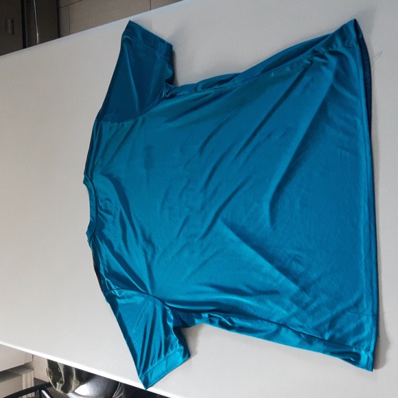 2017-18 Real Madrid Adidas Third Shirt - Picture 13 of 17